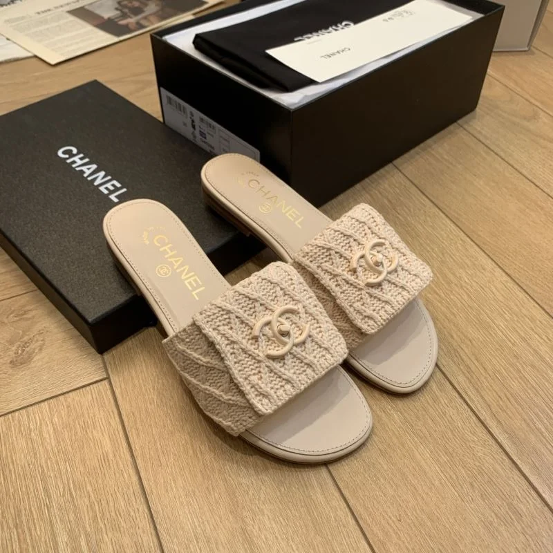 FashionForward Chanel Slippers 18791