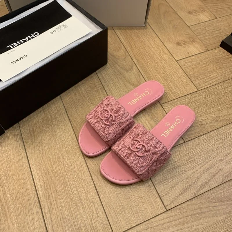 Fashionable Chanel Slippers 18788