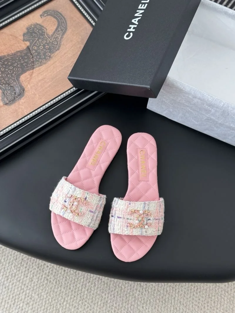 NewStyle Chanel Slippers 18783
