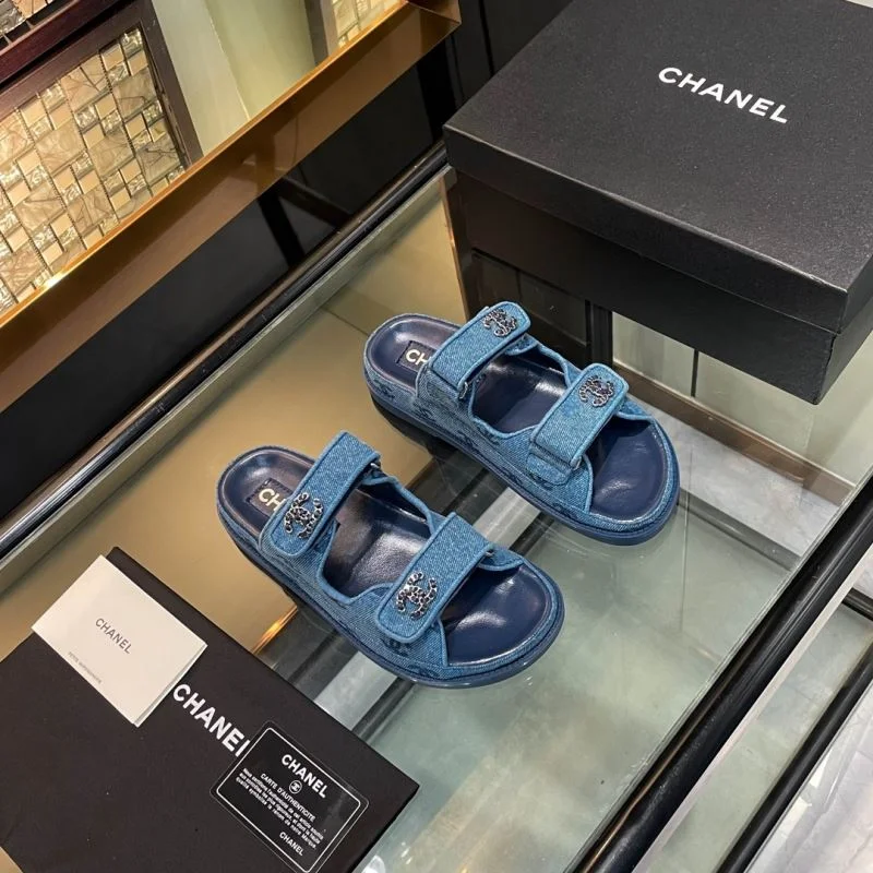 Stylish Chanel Slippers 18782