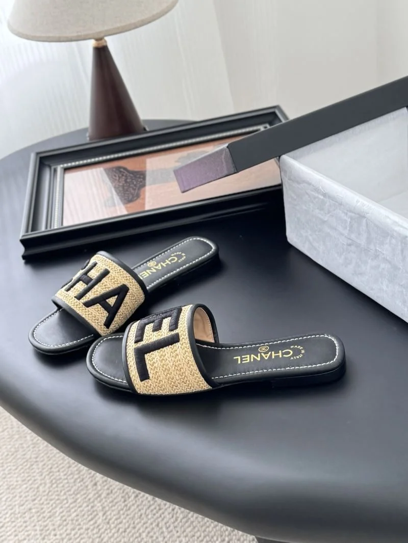 UrbanChic Chanel Slippers 18766