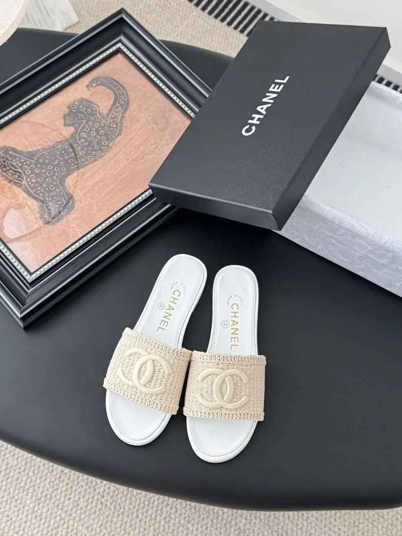 FashionForward Chanel Slippers 18755