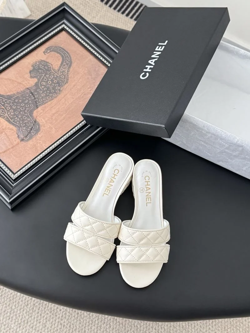 Durable Chanel Slippers 18749