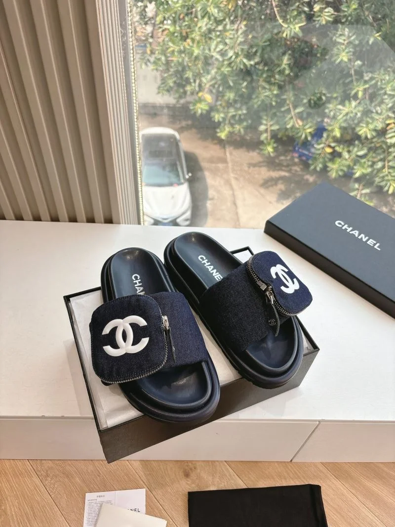 Versatile Chanel Slippers 18718