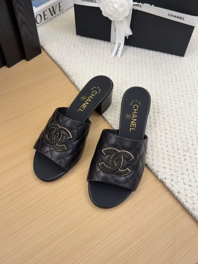 Durable Chanel Slippers 18716