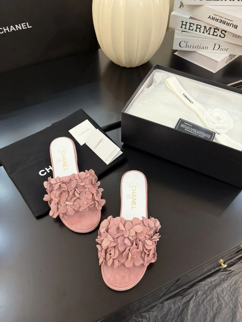 Chanel Slippers Classic 18679