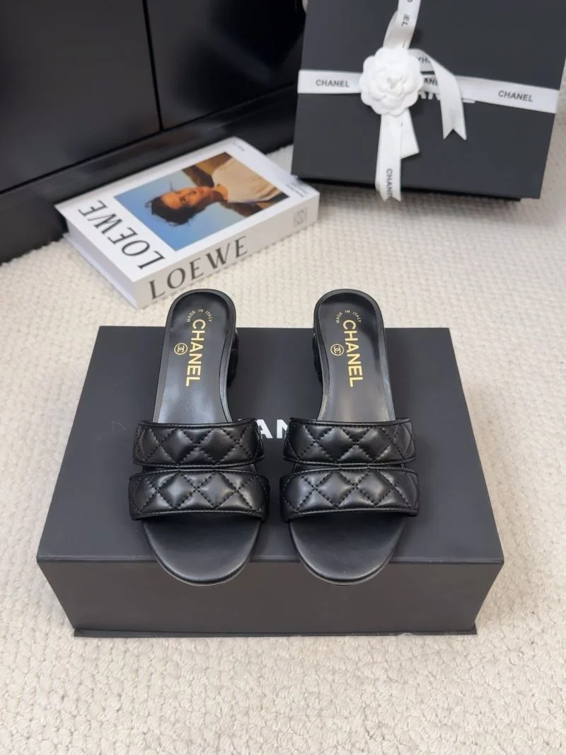 Chanel Slippers Effortless 18683