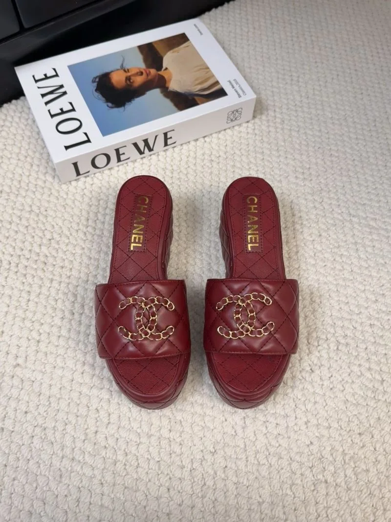 Chanel Slippers StreetReady 18657
