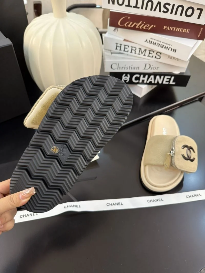 Sophisticated Chanel Slippers 18609