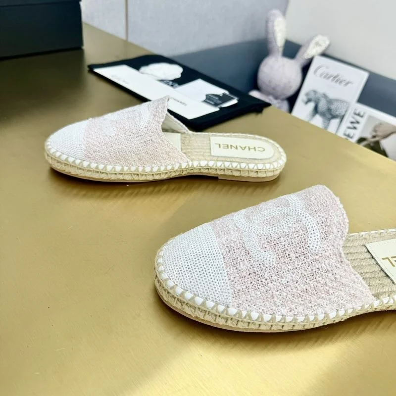 Chanel Slippers TimelessDesign 18592