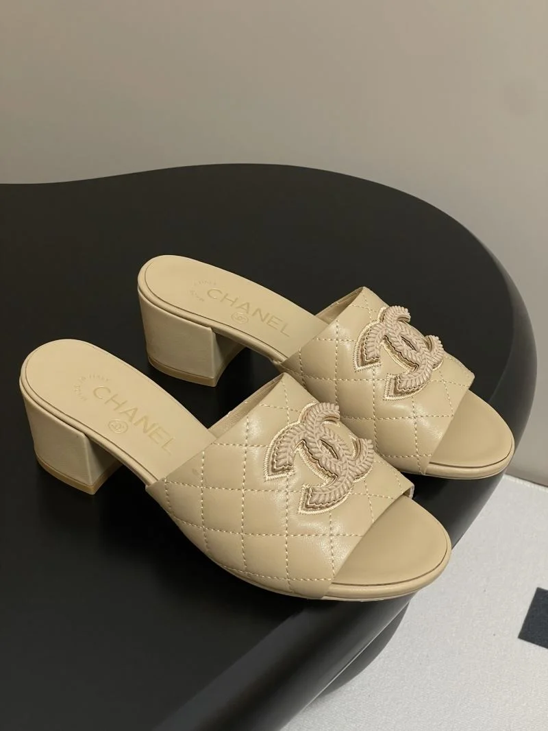 Chanel Slippers Effortless 18577