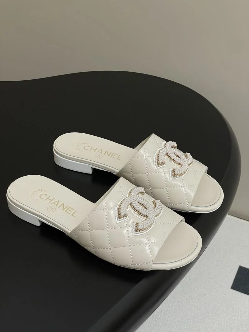 FashionForward Chanel Slippers 18586