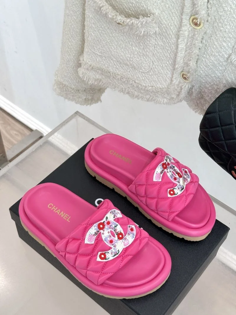 NewStyle Chanel Slippers 18569