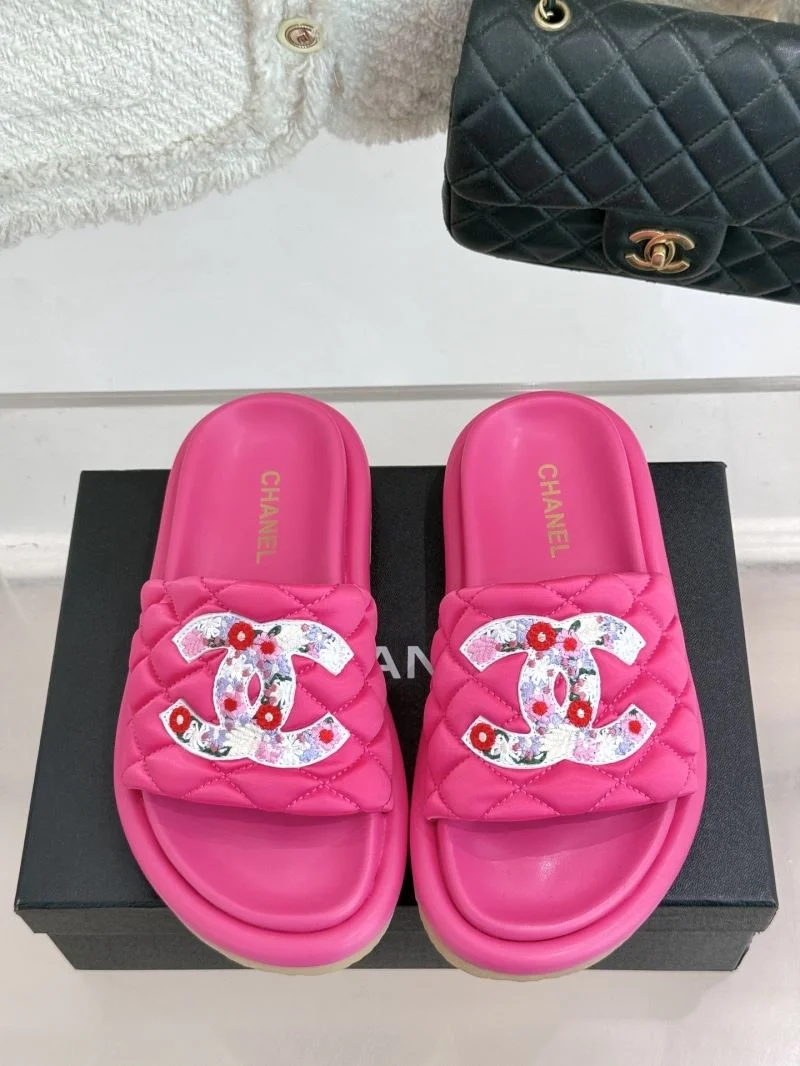 NewStyle Chanel Slippers 18569