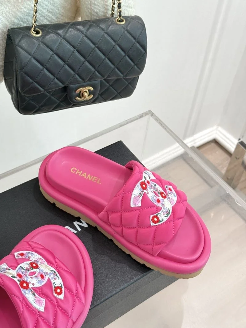 NewStyle Chanel Slippers 18569