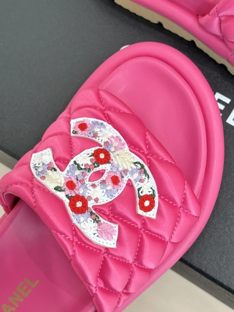 NewStyle Chanel Slippers 18569
