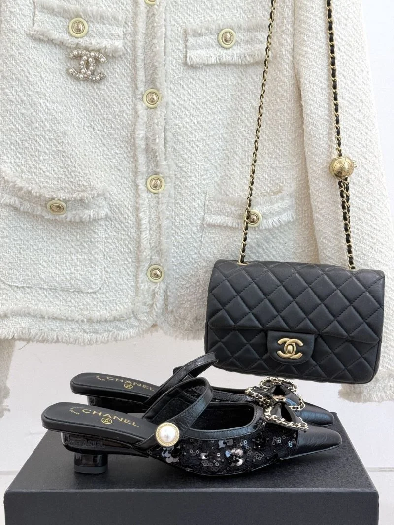 WaterResistant Chanel Slippers 18572