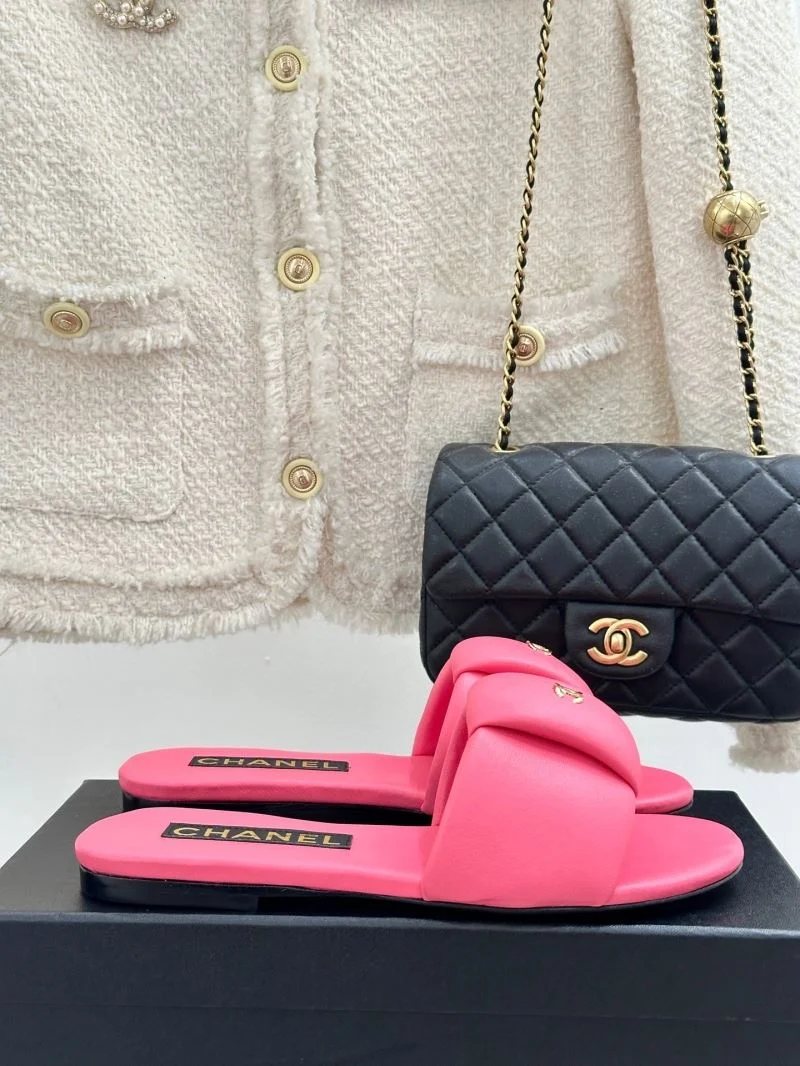 Chanel Slippers Minimalist 18553