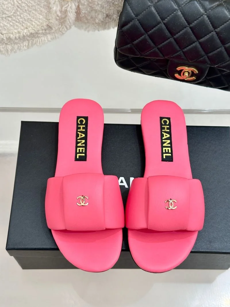 Chanel Slippers Minimalist 18553
