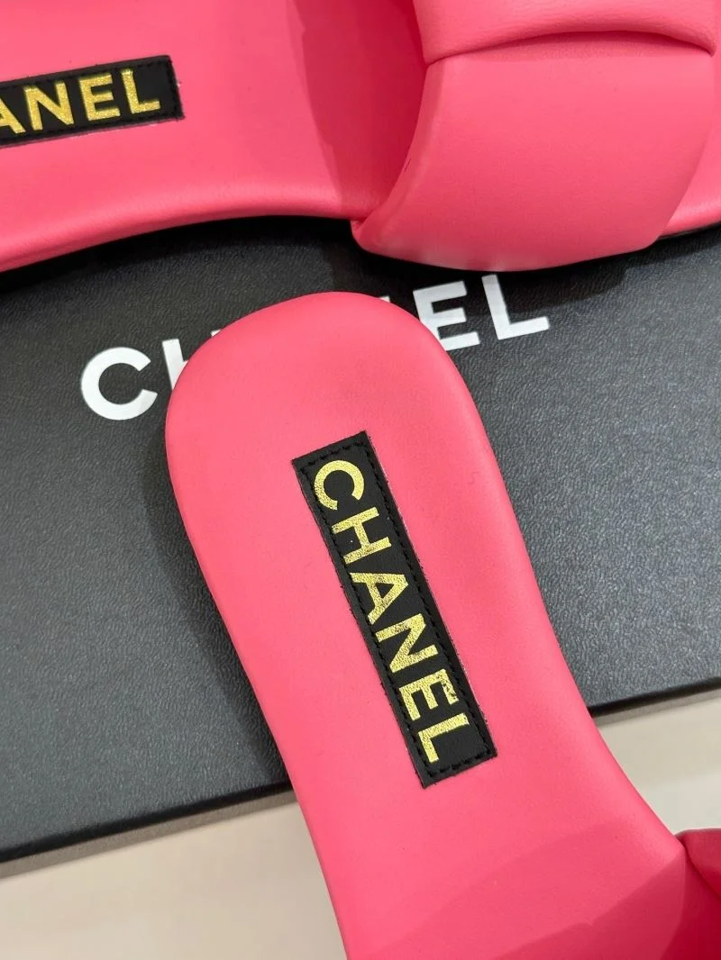 Chanel Slippers Minimalist 18553