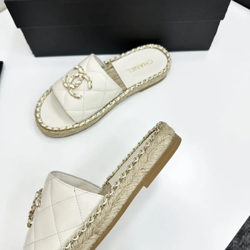 Comfortable Chanel Slippers 20400