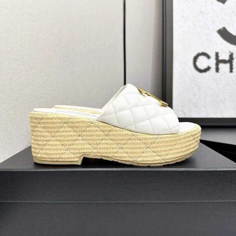 Chanel Slippers Vibrant 20376