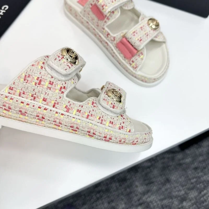 Chanel Slippers ModernLook 20396