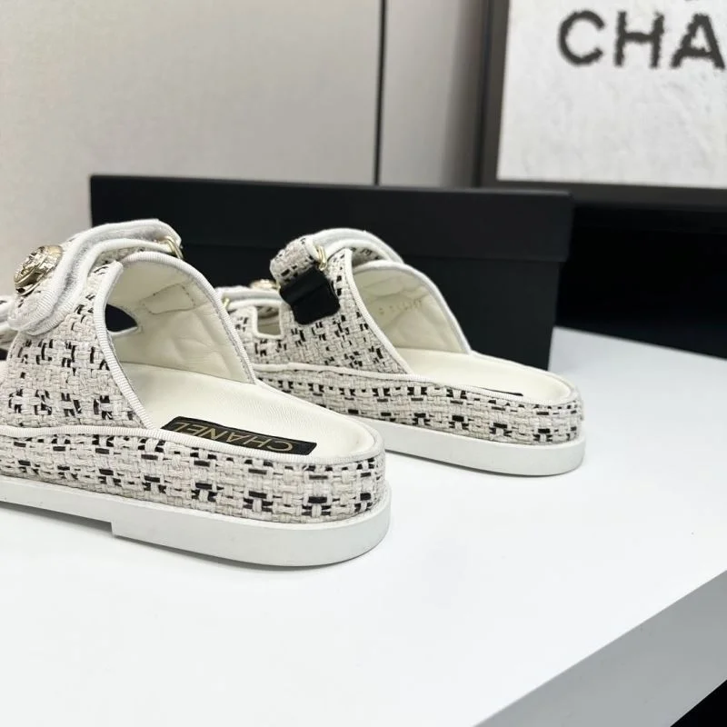 Resilient Chanel Slippers 20385