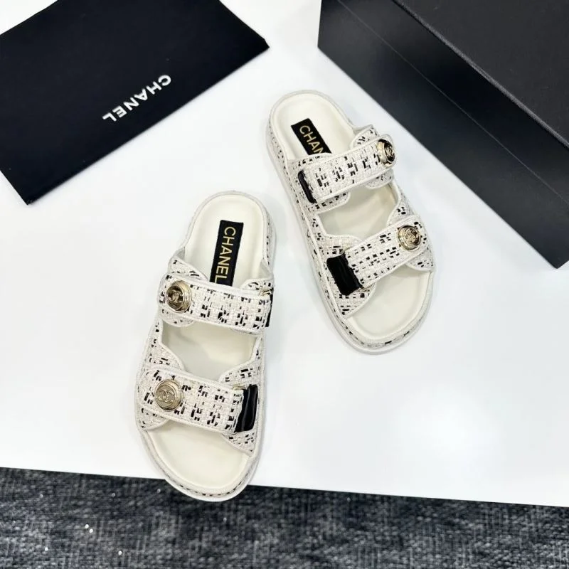 Resilient Chanel Slippers 20385