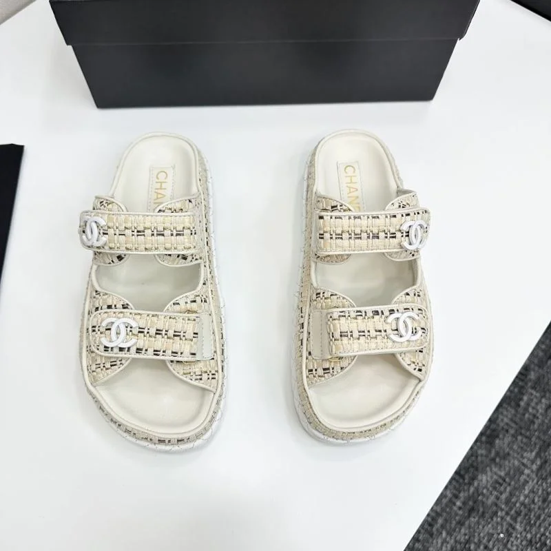 Chanel Slippers Bright 20435