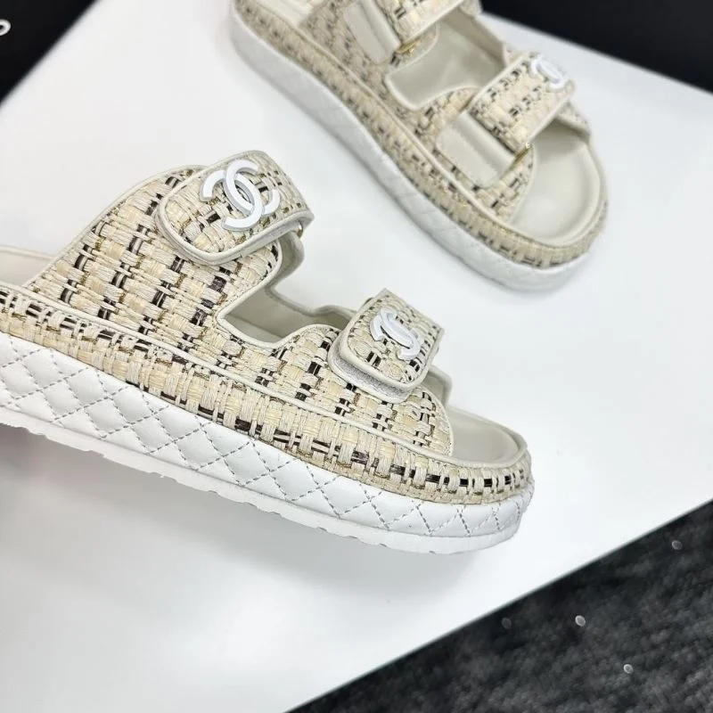 Chanel Slippers Bright 20435