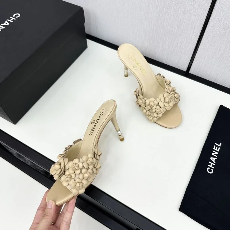 Versatile Chanel Slippers 20454