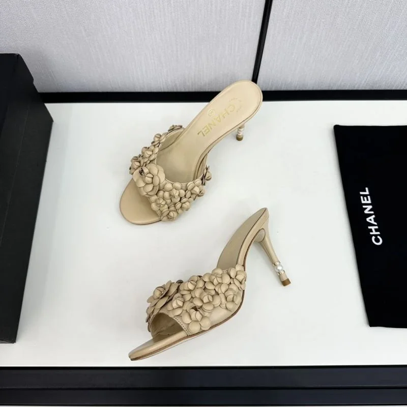 Versatile Chanel Slippers 20454