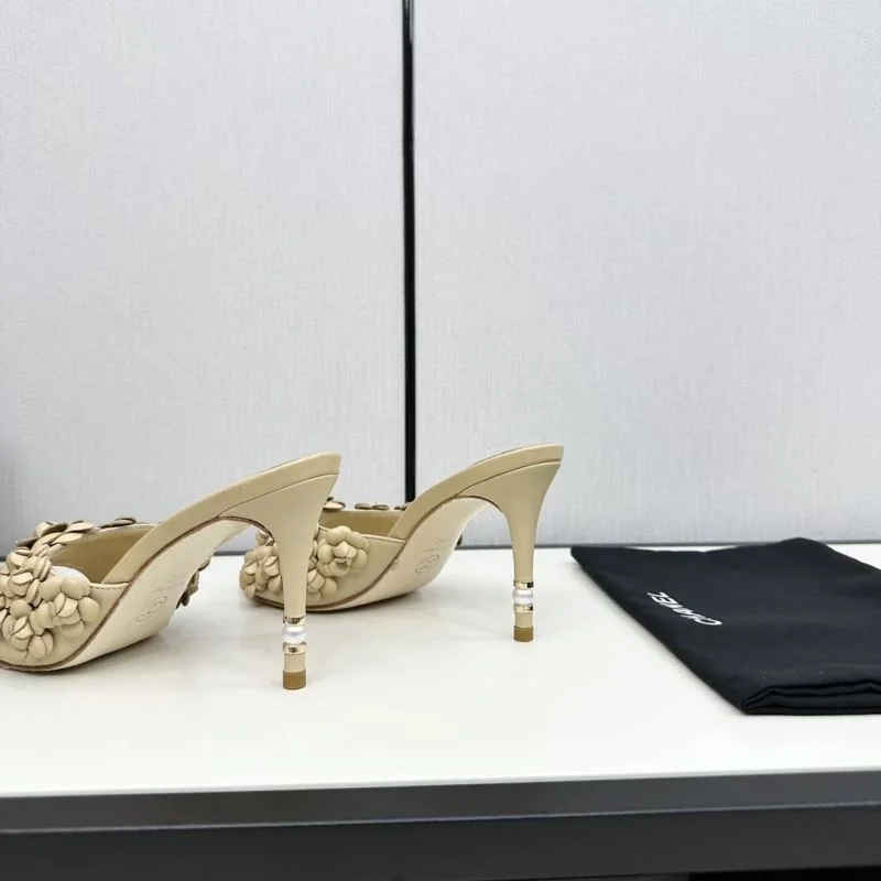 Versatile Chanel Slippers 20454