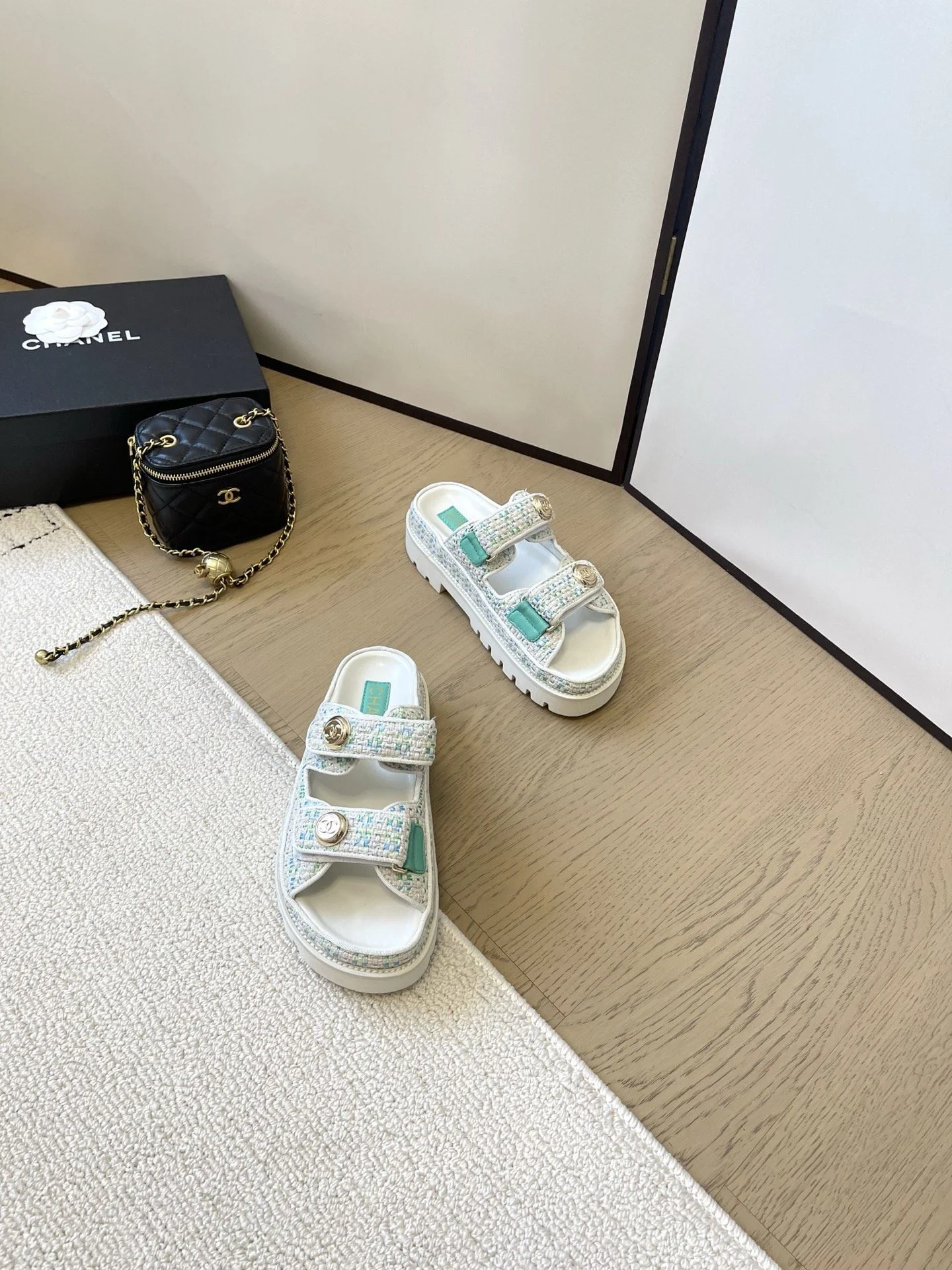 ComfortFit Chanel Slippers 17717