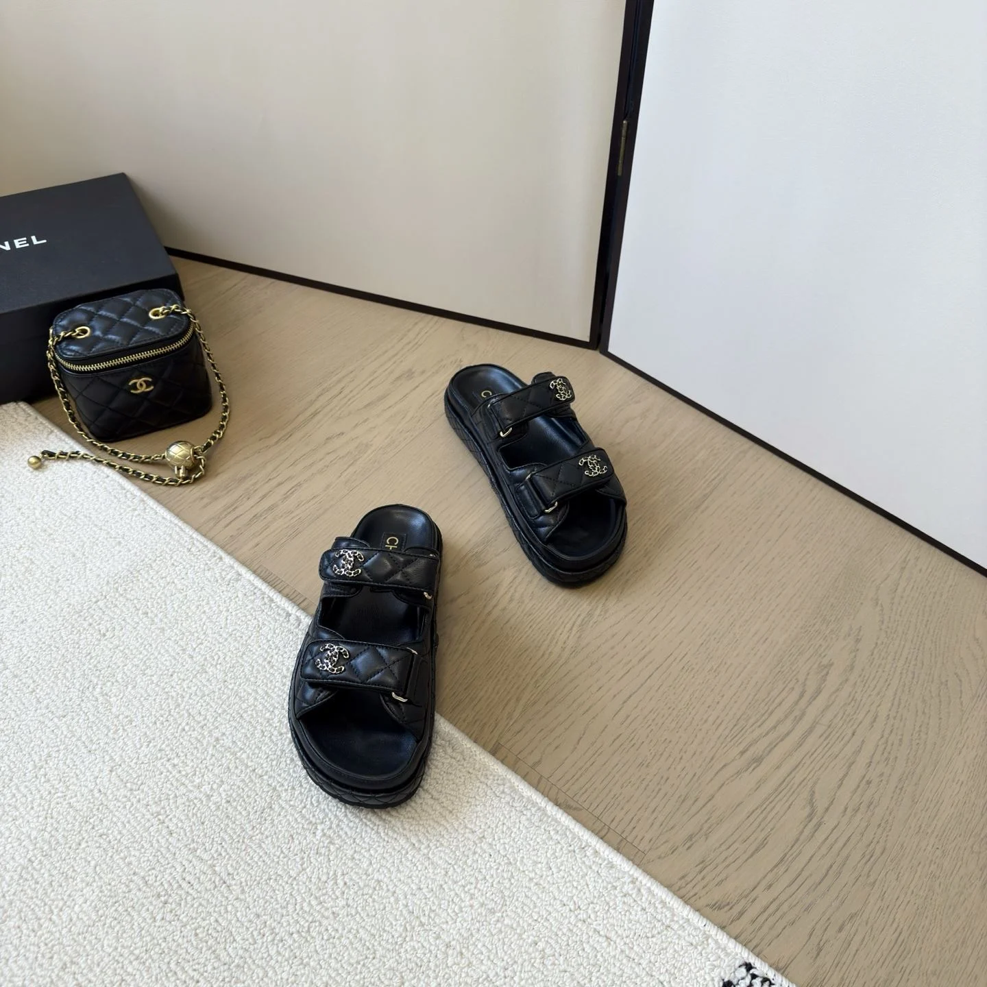 Stretchable Chanel Slippers 17733