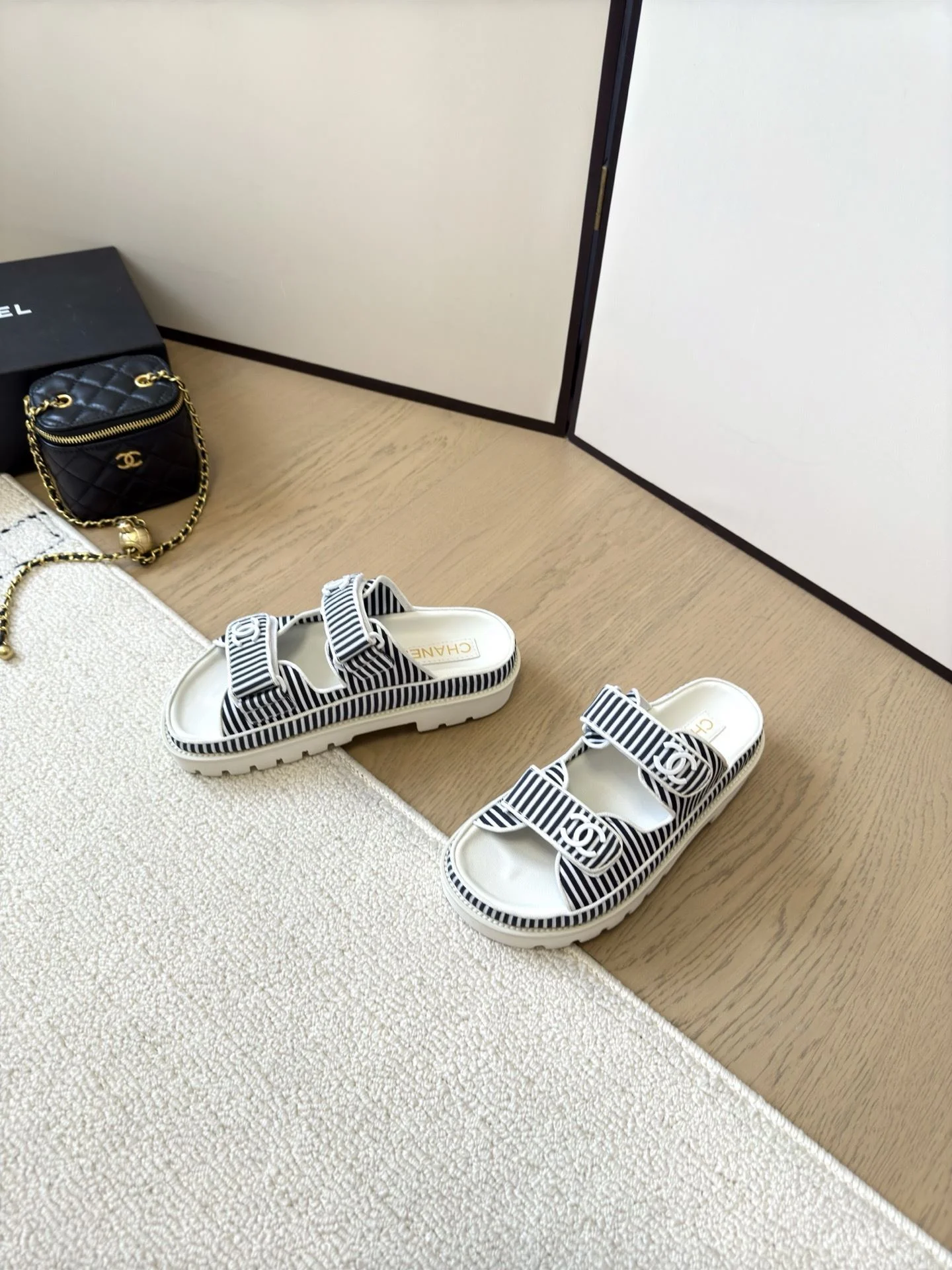 Chanel Slippers SunProtective 17709