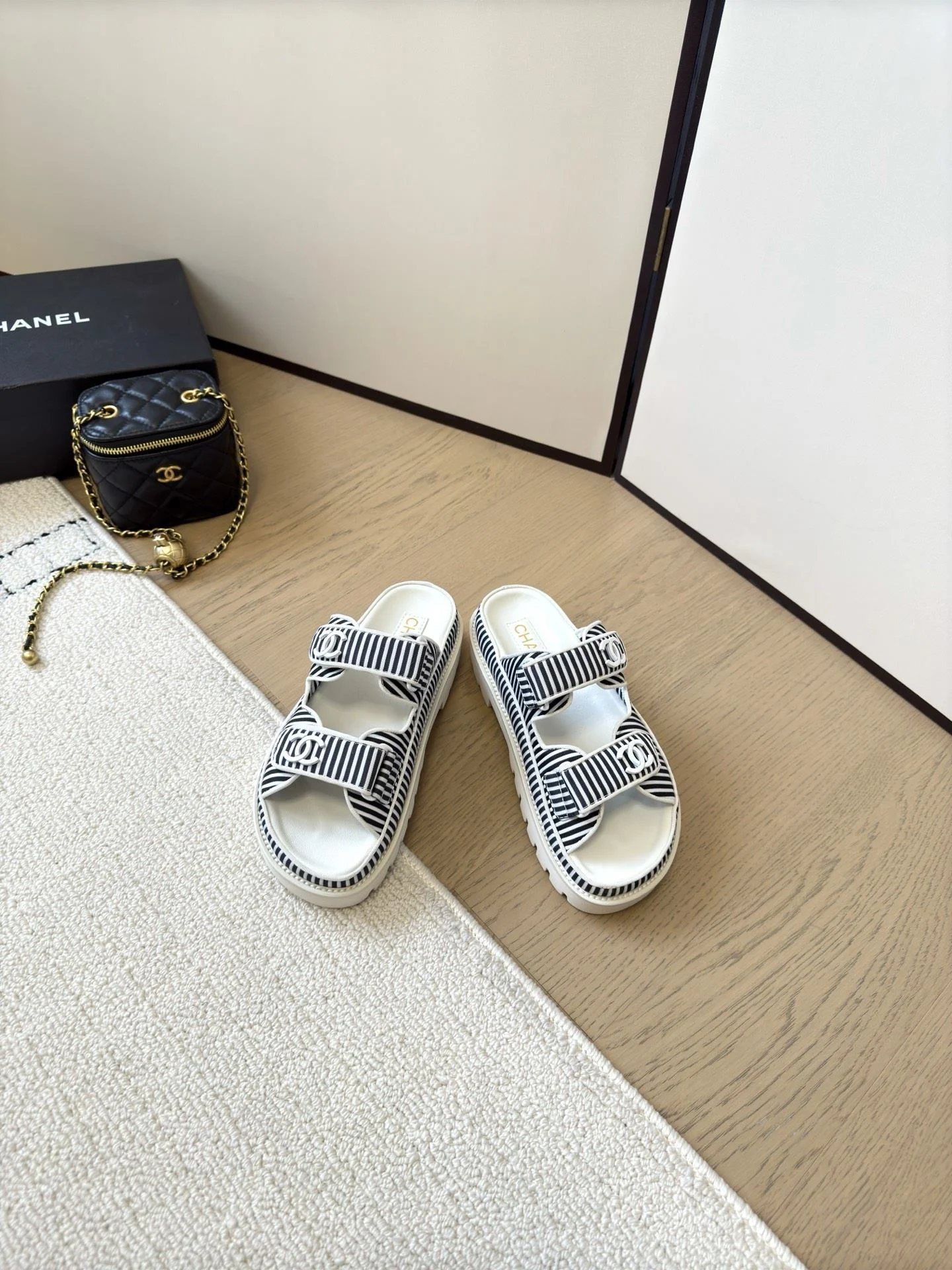 Chanel Slippers SunProtective 17709