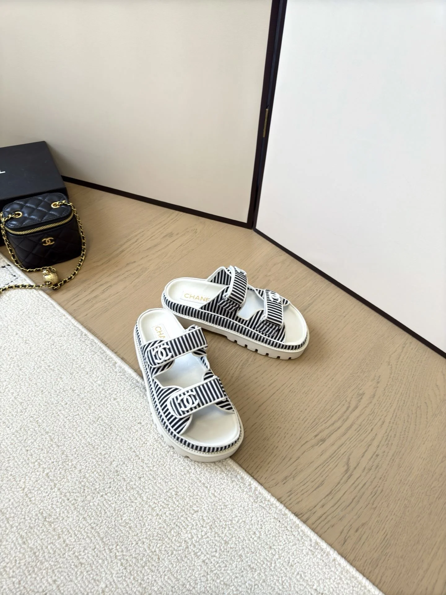 Chanel Slippers SunProtective 17709