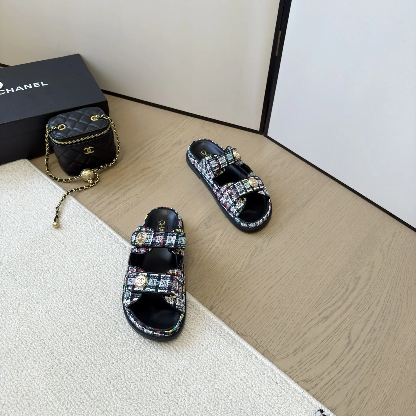 TimelessDesign Chanel Slippers 17713