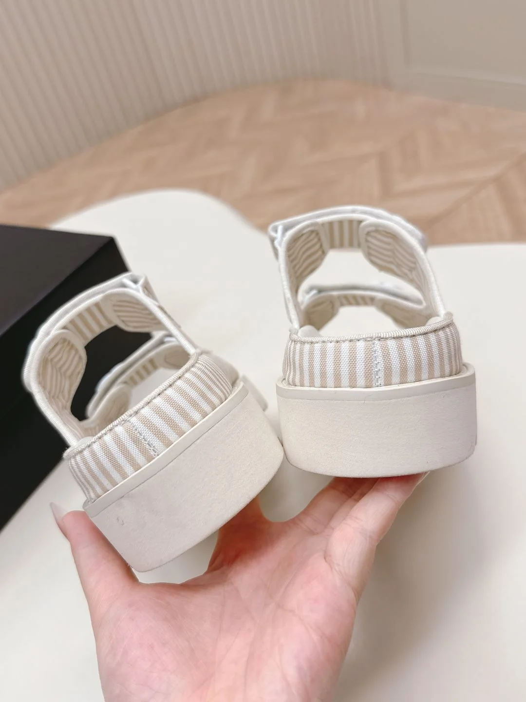 Flexible Chanel Slippers 17686
