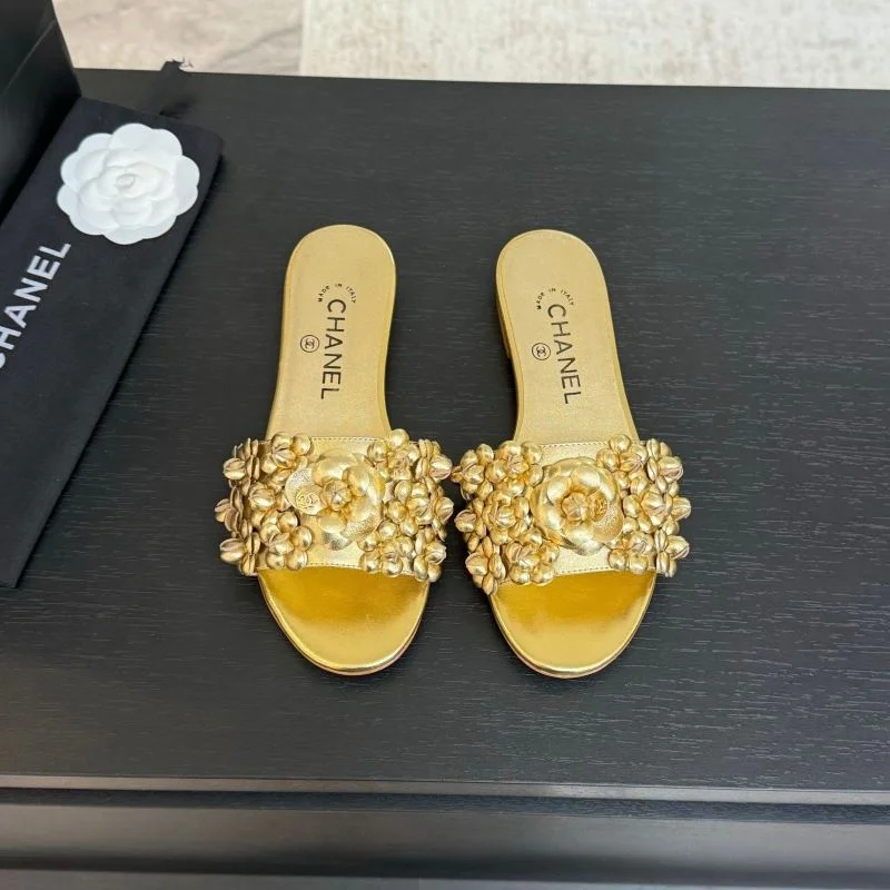 Modern Chanel Slippers 17678
