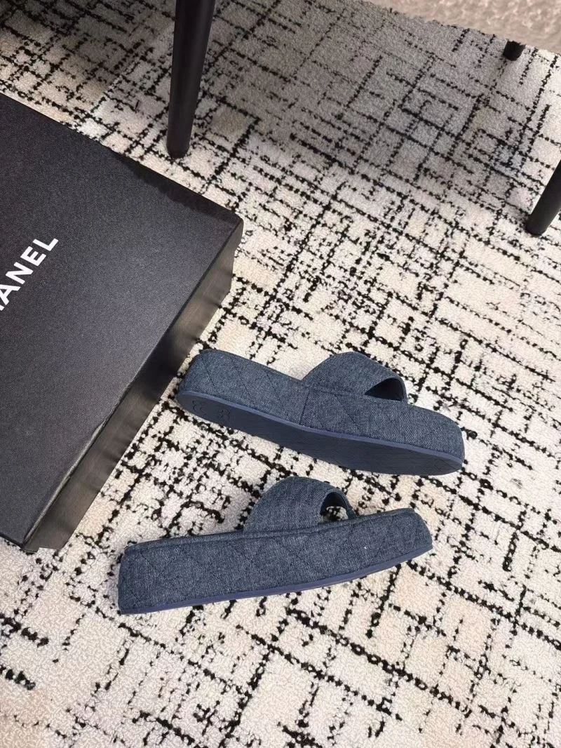Chanel Slippers FlexibleFit 17667