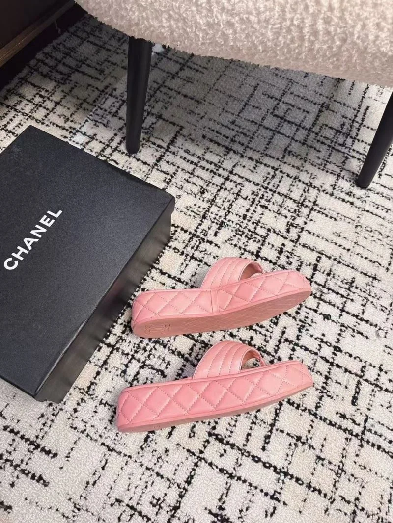 Chanel Slippers Minimalist 17653