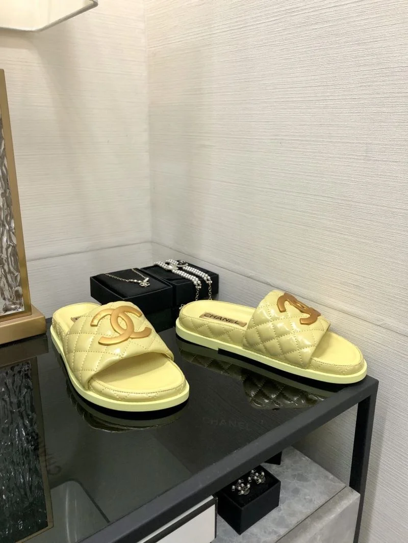 Chanel Slippers Sophisticated 17620