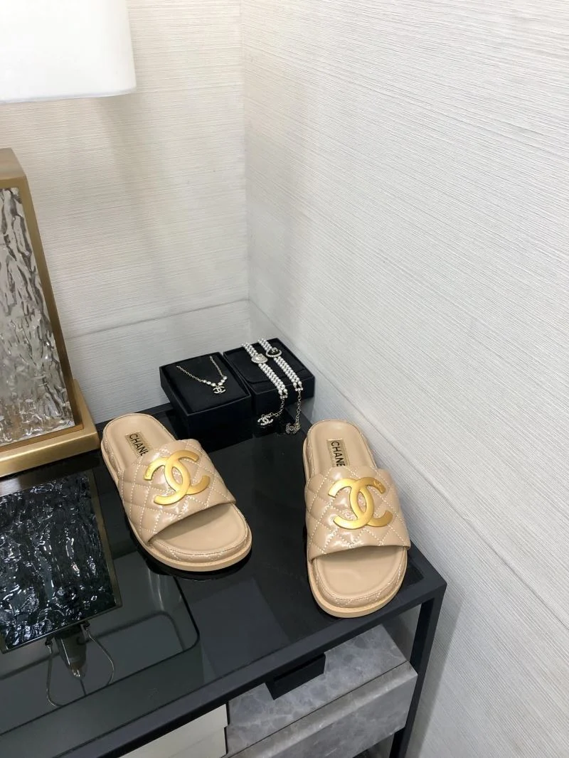 Chanel Slippers Compact 17561