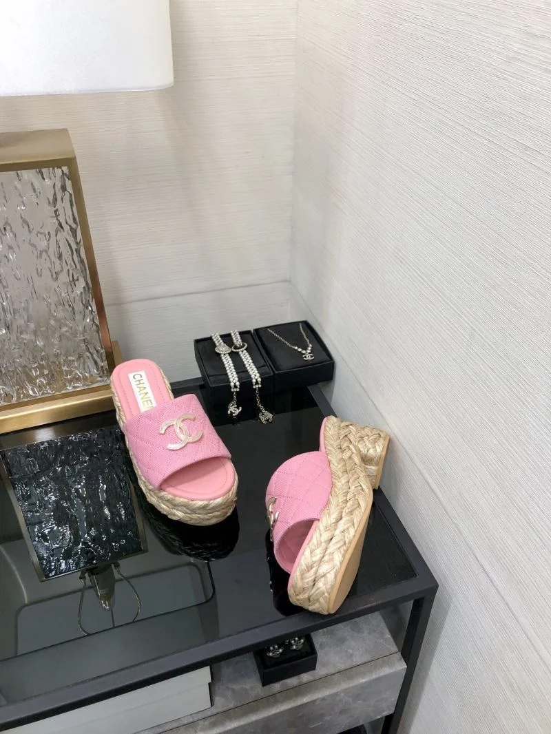 Minimalist Chanel Slippers 17562