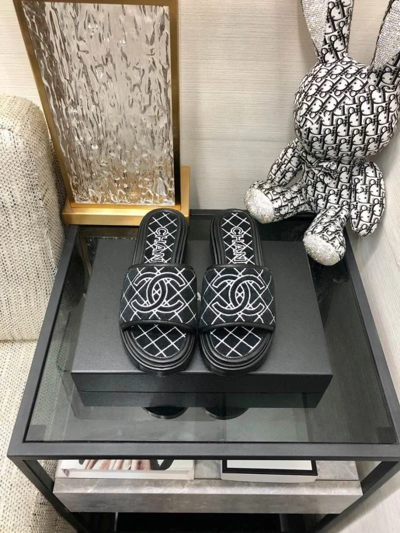 FreshLook Chanel Slippers 17541