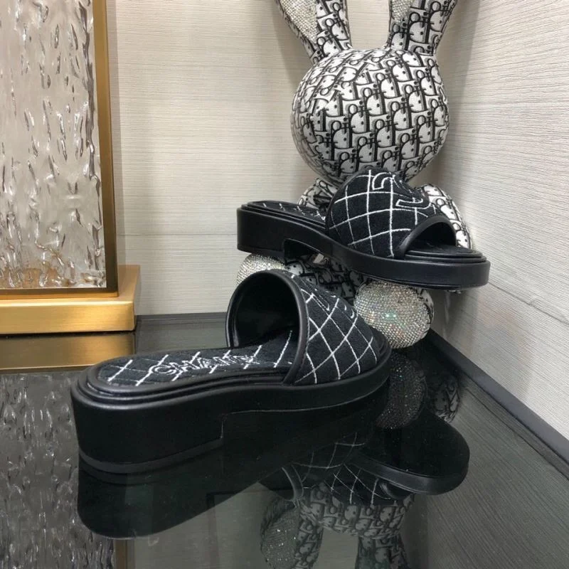 FreshLook Chanel Slippers 17541