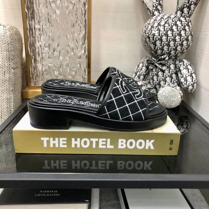 FreshLook Chanel Slippers 17541